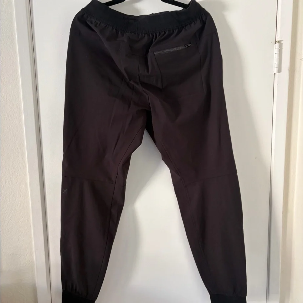 Lululemon ABC Men's Black Jogger Pants - Picture 6 of 7